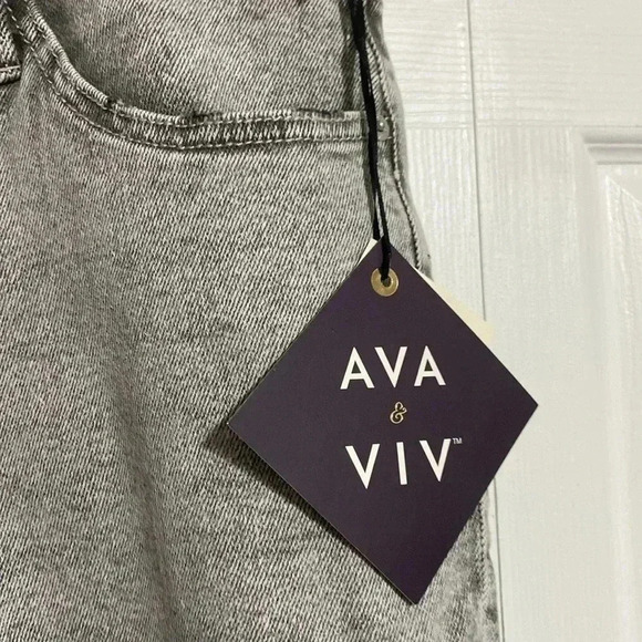 NWT Ava & Viv gray distressed washed denim jean shorts - Picture 10 of 11